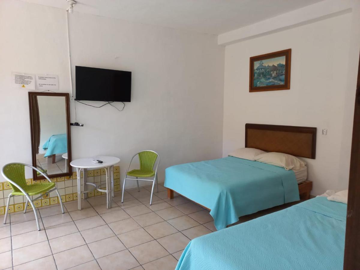 Airport Sleepy Inn Cancún Kültér fotó