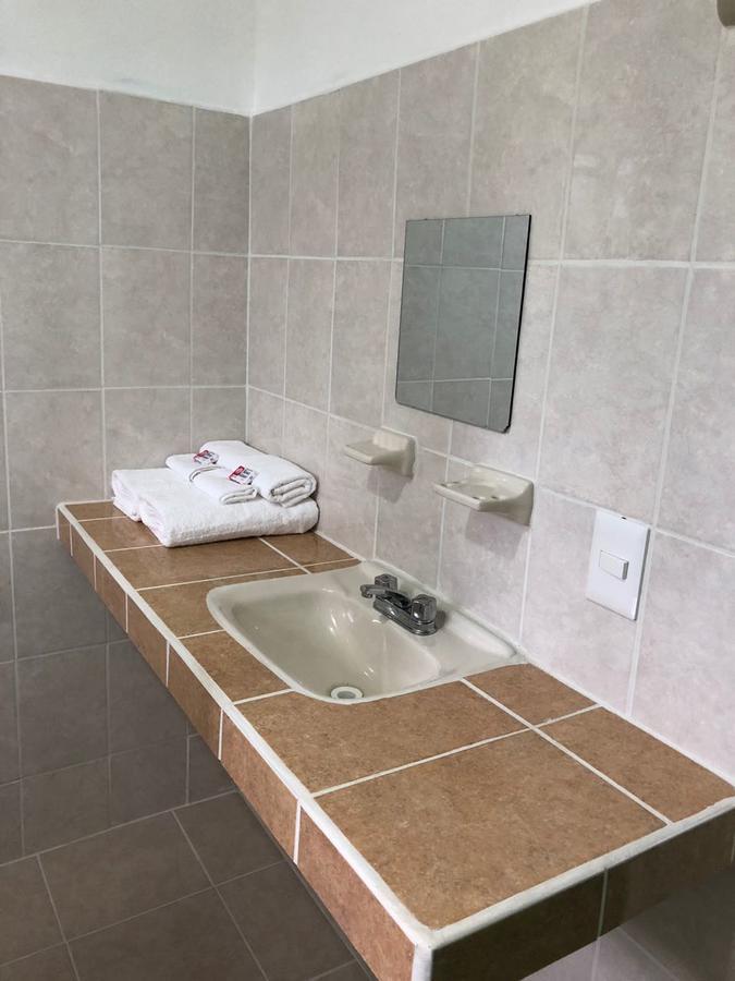 Airport Sleepy Inn Cancún Kültér fotó